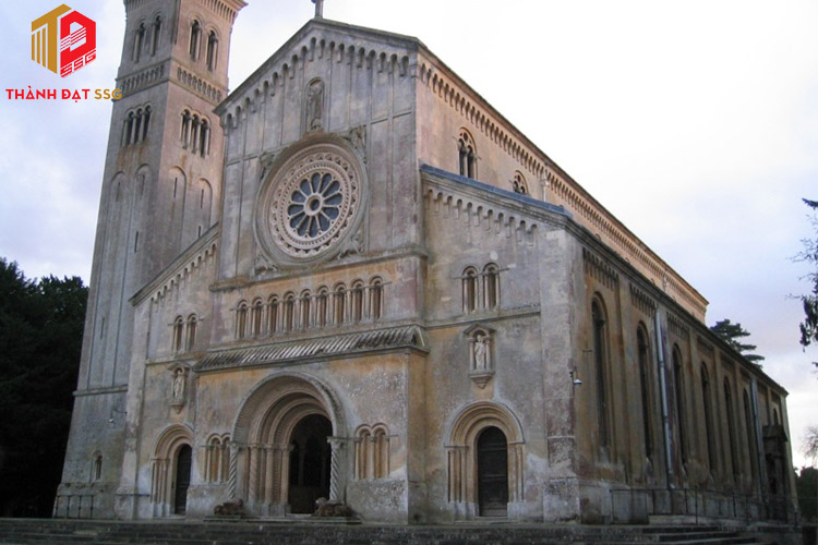 Kiến trúc Roman là gì?